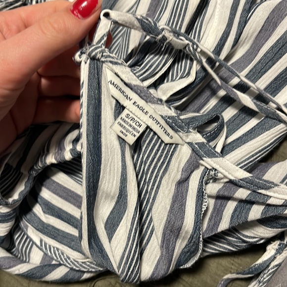 American Eagle striped ruffle romper with pockets, size S, PERFECT CONDITION - Picture 6 of 7